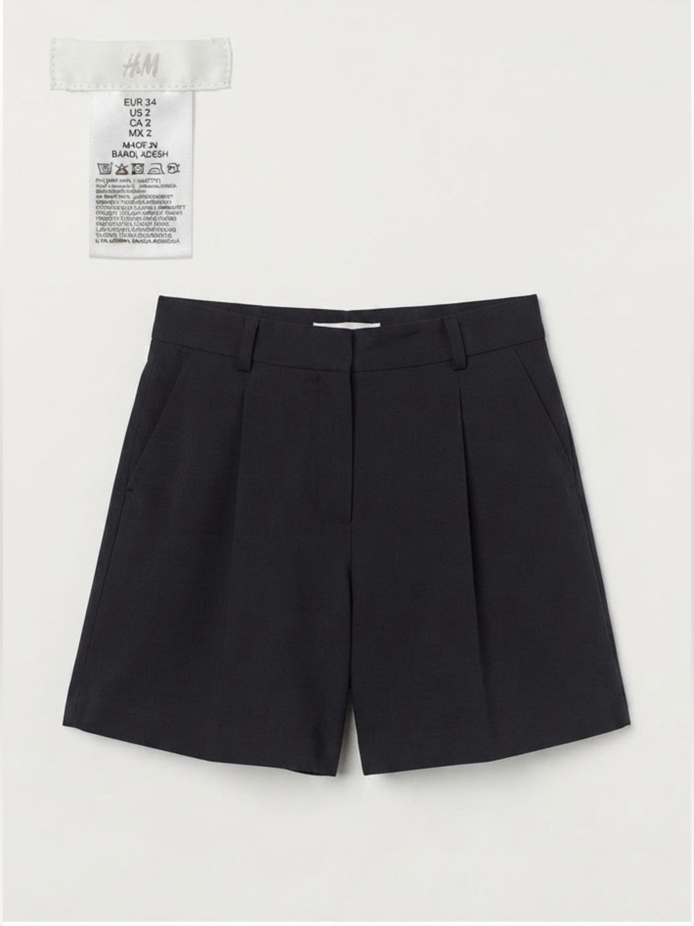 H&M High Waist Pleated Shorts Black Viscose Blend Size 2 Bermuda Shorts
